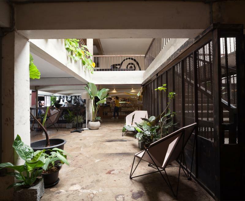 Thunder Bird Hostel Chiang Mai Exteriör bild
