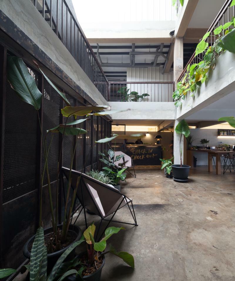 Thunder Bird Hostel Chiang Mai Exteriör bild