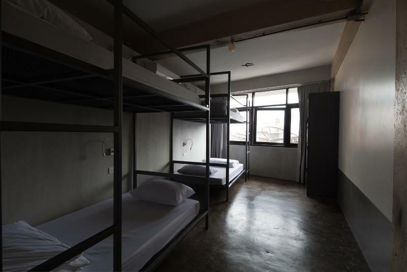 Thunder Bird Hostel Chiang Mai Exteriör bild